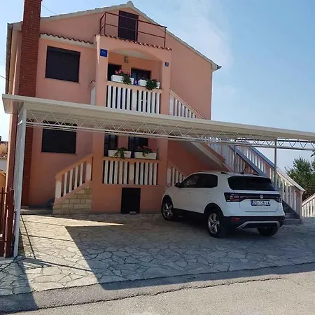 Daire In Sv. Filip I Jakov 53799 Sveti Filip i Jakov