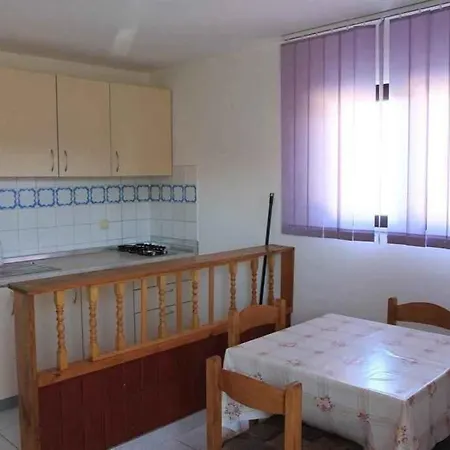 In Sv. Filip I Jakov 53799 Sveti Filip i Jakov
