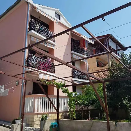 In Sv. Filip I Jakov 53799 Daire *